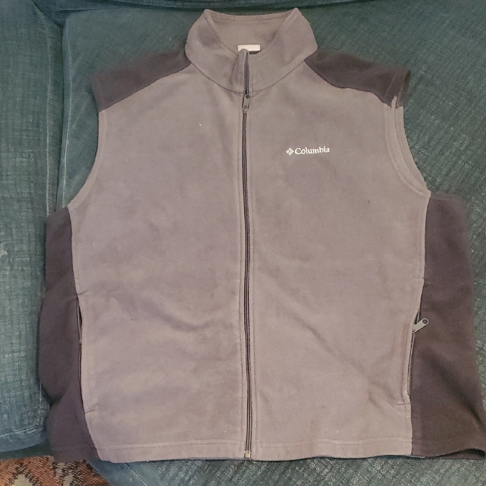 Columbia Gray and Black Vest